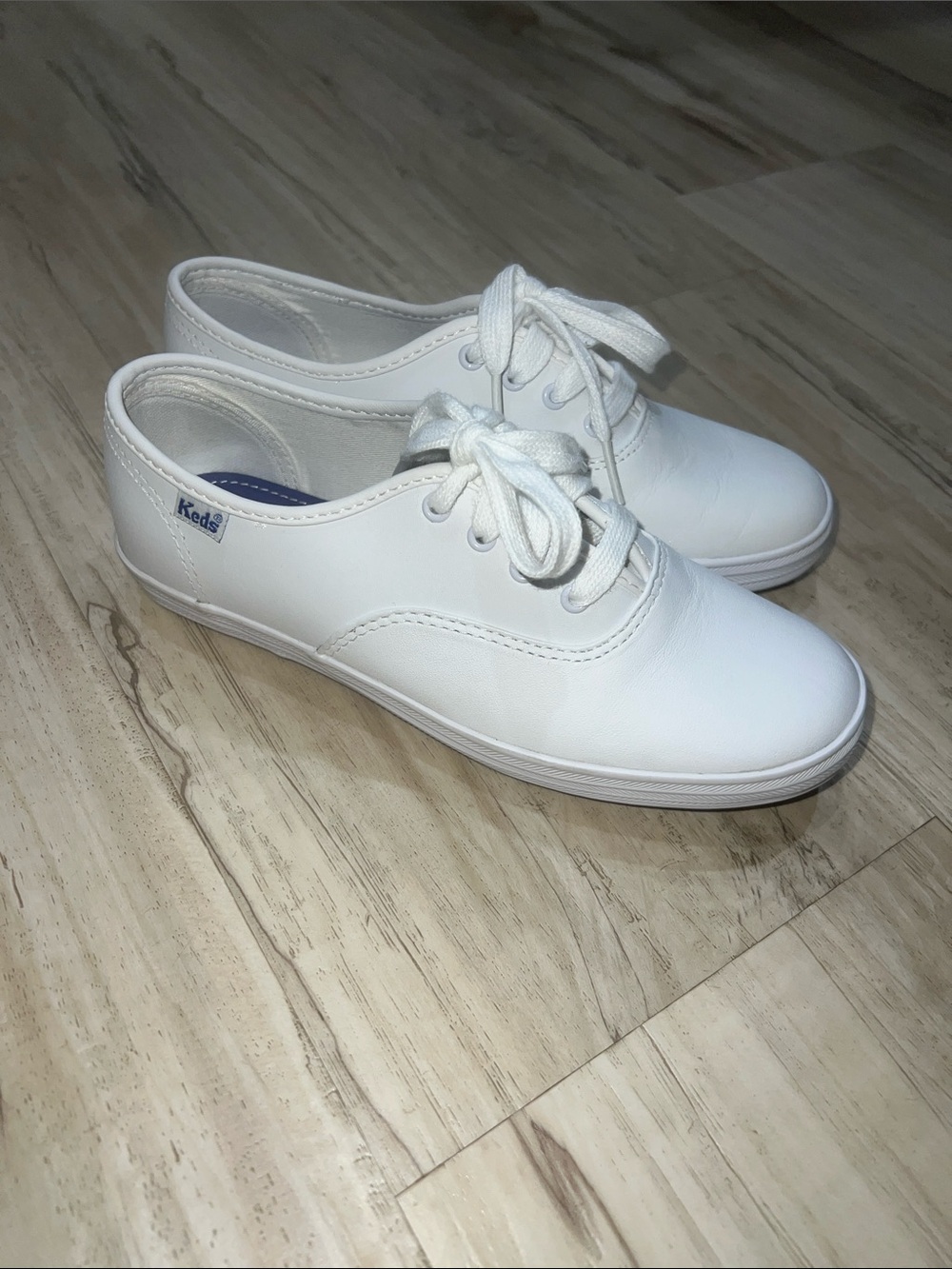 Keds Girls White Lace-Up All Leather Sneakers NWOB